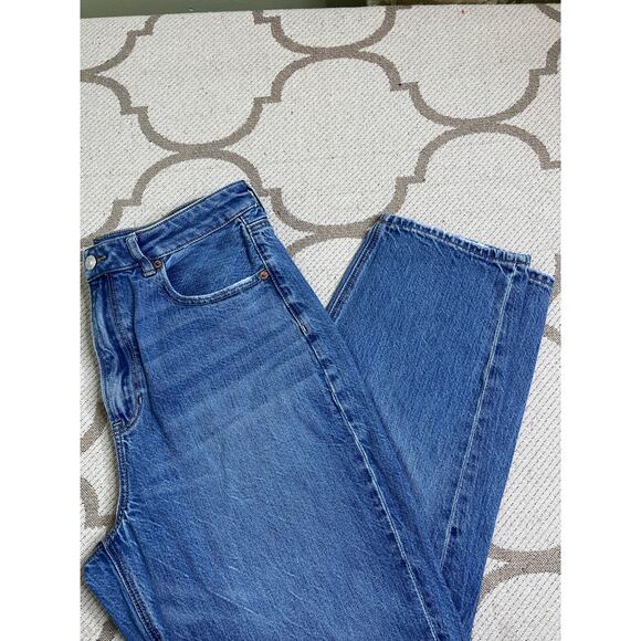 American Eagle Outfitters Denim - American Eagle Outfitters High Rise Mom Straight Blue Jeans, size 12 short